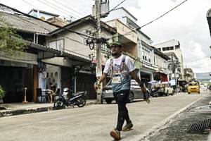 BIB: 
                            <button type="button" onclick="openModal(26320714)" class="btn btn-primary btn-sm float-right btn-popup" data-toggle="modal" data-target=".modal-high-quality">
                        <i class="fas fa-shopping-cart"></i> Add to Cart
                    </button>
                                            <button type="button" onclick="isThisMe(26320714, true)" class="btn btn-success btn-sm float-right btn-popup btn-isme hidden" data-toggle="tooltip" data-placement="bottom" title="นี่คือรูปของคุณใช่ไหม คลิกที่นี่เพื่อเอาเข้าอัลบั้ม">
                        <i class="fas fa-plus"></i> Add to album
                    </button>
                    <button type="button" onclick="isThisMe(26320714, false)" class="btn btn-warning btn-sm float-right btn-popup btn-isnotme hidden">
                        <i class="fas fa-ban"></i> Remove from album
                    </button>