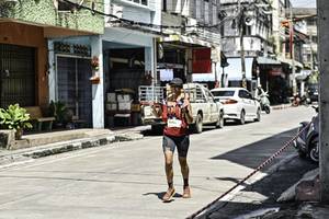 BIB: 
                            <button type="button" onclick="openModal(26318177)" class="btn btn-primary btn-sm float-right btn-popup" data-toggle="modal" data-target=".modal-high-quality">
                        <i class="fas fa-shopping-cart"></i> Add to Cart
                    </button>
                                            <button type="button" onclick="isThisMe(26318177, true)" class="btn btn-success btn-sm float-right btn-popup btn-isme hidden" data-toggle="tooltip" data-placement="bottom" title="นี่คือรูปของคุณใช่ไหม คลิกที่นี่เพื่อเอาเข้าอัลบั้ม">
                        <i class="fas fa-plus"></i> Add to album
                    </button>
                    <button type="button" onclick="isThisMe(26318177, false)" class="btn btn-warning btn-sm float-right btn-popup btn-isnotme hidden">
                        <i class="fas fa-ban"></i> Remove from album
                    </button>