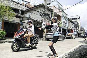 BIB: 
                            <button type="button" onclick="openModal(26320497)" class="btn btn-primary btn-sm float-right btn-popup" data-toggle="modal" data-target=".modal-high-quality">
                        <i class="fas fa-shopping-cart"></i> Add to Cart
                    </button>
                                            <button type="button" onclick="isThisMe(26320497, true)" class="btn btn-success btn-sm float-right btn-popup btn-isme hidden" data-toggle="tooltip" data-placement="bottom" title="นี่คือรูปของคุณใช่ไหม คลิกที่นี่เพื่อเอาเข้าอัลบั้ม">
                        <i class="fas fa-plus"></i> Add to album
                    </button>
                    <button type="button" onclick="isThisMe(26320497, false)" class="btn btn-warning btn-sm float-right btn-popup btn-isnotme hidden">
                        <i class="fas fa-ban"></i> Remove from album
                    </button>