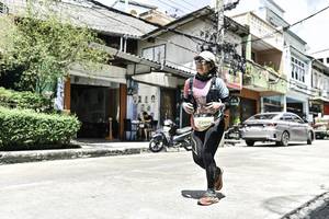 BIB: 
                            <button type="button" onclick="openModal(26319501)" class="btn btn-primary btn-sm float-right btn-popup" data-toggle="modal" data-target=".modal-high-quality">
                        <i class="fas fa-shopping-cart"></i> Add to Cart
                    </button>
                                            <button type="button" onclick="isThisMe(26319501, true)" class="btn btn-success btn-sm float-right btn-popup btn-isme hidden" data-toggle="tooltip" data-placement="bottom" title="นี่คือรูปของคุณใช่ไหม คลิกที่นี่เพื่อเอาเข้าอัลบั้ม">
                        <i class="fas fa-plus"></i> Add to album
                    </button>
                    <button type="button" onclick="isThisMe(26319501, false)" class="btn btn-warning btn-sm float-right btn-popup btn-isnotme hidden">
                        <i class="fas fa-ban"></i> Remove from album
                    </button>