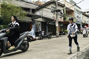 BIB: 
                            <button type="button" onclick="openModal(26322769)" class="btn btn-primary btn-sm float-right btn-popup" data-toggle="modal" data-target=".modal-high-quality">
                        <i class="fas fa-shopping-cart"></i> Add to Cart
                    </button>
                                            <button type="button" onclick="isThisMe(26322769, true)" class="btn btn-success btn-sm float-right btn-popup btn-isme hidden" data-toggle="tooltip" data-placement="bottom" title="นี่คือรูปของคุณใช่ไหม คลิกที่นี่เพื่อเอาเข้าอัลบั้ม">
                        <i class="fas fa-plus"></i> Add to album
                    </button>
                    <button type="button" onclick="isThisMe(26322769, false)" class="btn btn-warning btn-sm float-right btn-popup btn-isnotme hidden">
                        <i class="fas fa-ban"></i> Remove from album
                    </button>