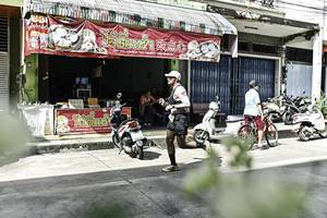 BIB: 
                            <button type="button" onclick="openModal(26316377)" class="btn btn-primary btn-sm float-right btn-popup" data-toggle="modal" data-target=".modal-high-quality">
                        <i class="fas fa-shopping-cart"></i> Add to Cart
                    </button>
                                            <button type="button" onclick="isThisMe(26316377, true)" class="btn btn-success btn-sm float-right btn-popup btn-isme hidden" data-toggle="tooltip" data-placement="bottom" title="นี่คือรูปของคุณใช่ไหม คลิกที่นี่เพื่อเอาเข้าอัลบั้ม">
                        <i class="fas fa-plus"></i> Add to album
                    </button>
                    <button type="button" onclick="isThisMe(26316377, false)" class="btn btn-warning btn-sm float-right btn-popup btn-isnotme hidden">
                        <i class="fas fa-ban"></i> Remove from album
                    </button>