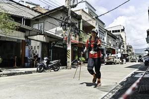 BIB: 
                            <button type="button" onclick="openModal(26318959)" class="btn btn-primary btn-sm float-right btn-popup" data-toggle="modal" data-target=".modal-high-quality">
                        <i class="fas fa-shopping-cart"></i> Add to Cart
                    </button>
                                            <button type="button" onclick="isThisMe(26318959, true)" class="btn btn-success btn-sm float-right btn-popup btn-isme hidden" data-toggle="tooltip" data-placement="bottom" title="นี่คือรูปของคุณใช่ไหม คลิกที่นี่เพื่อเอาเข้าอัลบั้ม">
                        <i class="fas fa-plus"></i> Add to album
                    </button>
                    <button type="button" onclick="isThisMe(26318959, false)" class="btn btn-warning btn-sm float-right btn-popup btn-isnotme hidden">
                        <i class="fas fa-ban"></i> Remove from album
                    </button>