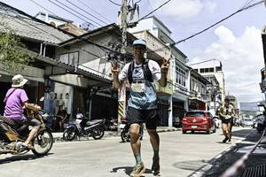 BIB: 
                            <button type="button" onclick="openModal(26318509)" class="btn btn-primary btn-sm float-right btn-popup" data-toggle="modal" data-target=".modal-high-quality">
                        <i class="fas fa-shopping-cart"></i> Add to Cart
                    </button>
                                            <button type="button" onclick="isThisMe(26318509, true)" class="btn btn-success btn-sm float-right btn-popup btn-isme hidden" data-toggle="tooltip" data-placement="bottom" title="นี่คือรูปของคุณใช่ไหม คลิกที่นี่เพื่อเอาเข้าอัลบั้ม">
                        <i class="fas fa-plus"></i> Add to album
                    </button>
                    <button type="button" onclick="isThisMe(26318509, false)" class="btn btn-warning btn-sm float-right btn-popup btn-isnotme hidden">
                        <i class="fas fa-ban"></i> Remove from album
                    </button>