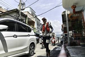 BIB: 
                            <button type="button" onclick="openModal(26318771)" class="btn btn-primary btn-sm float-right btn-popup" data-toggle="modal" data-target=".modal-high-quality">
                        <i class="fas fa-shopping-cart"></i> Add to Cart
                    </button>
                                            <button type="button" onclick="isThisMe(26318771, true)" class="btn btn-success btn-sm float-right btn-popup btn-isme hidden" data-toggle="tooltip" data-placement="bottom" title="นี่คือรูปของคุณใช่ไหม คลิกที่นี่เพื่อเอาเข้าอัลบั้ม">
                        <i class="fas fa-plus"></i> Add to album
                    </button>
                    <button type="button" onclick="isThisMe(26318771, false)" class="btn btn-warning btn-sm float-right btn-popup btn-isnotme hidden">
                        <i class="fas fa-ban"></i> Remove from album
                    </button>