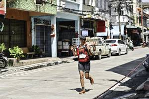 BIB: 
                            <button type="button" onclick="openModal(26318181)" class="btn btn-primary btn-sm float-right btn-popup" data-toggle="modal" data-target=".modal-high-quality">
                        <i class="fas fa-shopping-cart"></i> Add to Cart
                    </button>
                                            <button type="button" onclick="isThisMe(26318181, true)" class="btn btn-success btn-sm float-right btn-popup btn-isme hidden" data-toggle="tooltip" data-placement="bottom" title="นี่คือรูปของคุณใช่ไหม คลิกที่นี่เพื่อเอาเข้าอัลบั้ม">
                        <i class="fas fa-plus"></i> Add to album
                    </button>
                    <button type="button" onclick="isThisMe(26318181, false)" class="btn btn-warning btn-sm float-right btn-popup btn-isnotme hidden">
                        <i class="fas fa-ban"></i> Remove from album
                    </button>