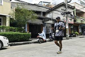 BIB: 
                            <button type="button" onclick="openModal(26322807)" class="btn btn-primary btn-sm float-right btn-popup" data-toggle="modal" data-target=".modal-high-quality">
                        <i class="fas fa-shopping-cart"></i> Add to Cart
                    </button>
                                            <button type="button" onclick="isThisMe(26322807, true)" class="btn btn-success btn-sm float-right btn-popup btn-isme hidden" data-toggle="tooltip" data-placement="bottom" title="นี่คือรูปของคุณใช่ไหม คลิกที่นี่เพื่อเอาเข้าอัลบั้ม">
                        <i class="fas fa-plus"></i> Add to album
                    </button>
                    <button type="button" onclick="isThisMe(26322807, false)" class="btn btn-warning btn-sm float-right btn-popup btn-isnotme hidden">
                        <i class="fas fa-ban"></i> Remove from album
                    </button>