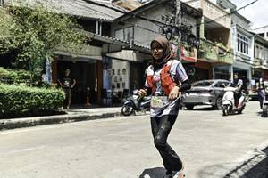 BIB: 
                            <button type="button" onclick="openModal(26319858)" class="btn btn-primary btn-sm float-right btn-popup" data-toggle="modal" data-target=".modal-high-quality">
                        <i class="fas fa-shopping-cart"></i> Add to Cart
                    </button>
                                            <button type="button" onclick="isThisMe(26319858, true)" class="btn btn-success btn-sm float-right btn-popup btn-isme hidden" data-toggle="tooltip" data-placement="bottom" title="นี่คือรูปของคุณใช่ไหม คลิกที่นี่เพื่อเอาเข้าอัลบั้ม">
                        <i class="fas fa-plus"></i> Add to album
                    </button>
                    <button type="button" onclick="isThisMe(26319858, false)" class="btn btn-warning btn-sm float-right btn-popup btn-isnotme hidden">
                        <i class="fas fa-ban"></i> Remove from album
                    </button>