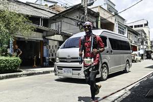 BIB: 
                            <button type="button" onclick="openModal(26319846)" class="btn btn-primary btn-sm float-right btn-popup" data-toggle="modal" data-target=".modal-high-quality">
                        <i class="fas fa-shopping-cart"></i> Add to Cart
                    </button>
                                            <button type="button" onclick="isThisMe(26319846, true)" class="btn btn-success btn-sm float-right btn-popup btn-isme hidden" data-toggle="tooltip" data-placement="bottom" title="นี่คือรูปของคุณใช่ไหม คลิกที่นี่เพื่อเอาเข้าอัลบั้ม">
                        <i class="fas fa-plus"></i> Add to album
                    </button>
                    <button type="button" onclick="isThisMe(26319846, false)" class="btn btn-warning btn-sm float-right btn-popup btn-isnotme hidden">
                        <i class="fas fa-ban"></i> Remove from album
                    </button>