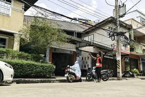 BIB: 
                            <button type="button" onclick="openModal(26322948)" class="btn btn-primary btn-sm float-right btn-popup" data-toggle="modal" data-target=".modal-high-quality">
                        <i class="fas fa-shopping-cart"></i> Add to Cart
                    </button>
                                            <button type="button" onclick="isThisMe(26322948, true)" class="btn btn-success btn-sm float-right btn-popup btn-isme hidden" data-toggle="tooltip" data-placement="bottom" title="นี่คือรูปของคุณใช่ไหม คลิกที่นี่เพื่อเอาเข้าอัลบั้ม">
                        <i class="fas fa-plus"></i> Add to album
                    </button>
                    <button type="button" onclick="isThisMe(26322948, false)" class="btn btn-warning btn-sm float-right btn-popup btn-isnotme hidden">
                        <i class="fas fa-ban"></i> Remove from album
                    </button>