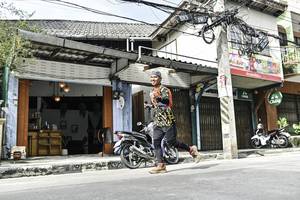 BIB: 
                            <button type="button" onclick="openModal(26315740)" class="btn btn-primary btn-sm float-right btn-popup" data-toggle="modal" data-target=".modal-high-quality">
                        <i class="fas fa-shopping-cart"></i> Add to Cart
                    </button>
                                            <button type="button" onclick="isThisMe(26315740, true)" class="btn btn-success btn-sm float-right btn-popup btn-isme hidden" data-toggle="tooltip" data-placement="bottom" title="นี่คือรูปของคุณใช่ไหม คลิกที่นี่เพื่อเอาเข้าอัลบั้ม">
                        <i class="fas fa-plus"></i> Add to album
                    </button>
                    <button type="button" onclick="isThisMe(26315740, false)" class="btn btn-warning btn-sm float-right btn-popup btn-isnotme hidden">
                        <i class="fas fa-ban"></i> Remove from album
                    </button>