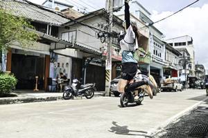 BIB: 
                            <button type="button" onclick="openModal(26320474)" class="btn btn-primary btn-sm float-right btn-popup" data-toggle="modal" data-target=".modal-high-quality">
                        <i class="fas fa-shopping-cart"></i> Add to Cart
                    </button>
                                            <button type="button" onclick="isThisMe(26320474, true)" class="btn btn-success btn-sm float-right btn-popup btn-isme hidden" data-toggle="tooltip" data-placement="bottom" title="นี่คือรูปของคุณใช่ไหม คลิกที่นี่เพื่อเอาเข้าอัลบั้ม">
                        <i class="fas fa-plus"></i> Add to album
                    </button>
                    <button type="button" onclick="isThisMe(26320474, false)" class="btn btn-warning btn-sm float-right btn-popup btn-isnotme hidden">
                        <i class="fas fa-ban"></i> Remove from album
                    </button>