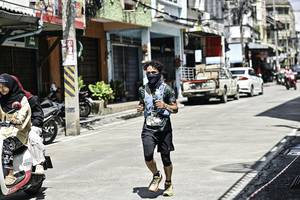 BIB: 
                            <button type="button" onclick="openModal(26318094)" class="btn btn-primary btn-sm float-right btn-popup" data-toggle="modal" data-target=".modal-high-quality">
                        <i class="fas fa-shopping-cart"></i> Add to Cart
                    </button>
                                            <button type="button" onclick="isThisMe(26318094, true)" class="btn btn-success btn-sm float-right btn-popup btn-isme hidden" data-toggle="tooltip" data-placement="bottom" title="นี่คือรูปของคุณใช่ไหม คลิกที่นี่เพื่อเอาเข้าอัลบั้ม">
                        <i class="fas fa-plus"></i> Add to album
                    </button>
                    <button type="button" onclick="isThisMe(26318094, false)" class="btn btn-warning btn-sm float-right btn-popup btn-isnotme hidden">
                        <i class="fas fa-ban"></i> Remove from album
                    </button>