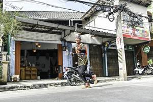 BIB: 
                            <button type="button" onclick="openModal(26315748)" class="btn btn-primary btn-sm float-right btn-popup" data-toggle="modal" data-target=".modal-high-quality">
                        <i class="fas fa-shopping-cart"></i> Add to Cart
                    </button>
                                            <button type="button" onclick="isThisMe(26315748, true)" class="btn btn-success btn-sm float-right btn-popup btn-isme hidden" data-toggle="tooltip" data-placement="bottom" title="นี่คือรูปของคุณใช่ไหม คลิกที่นี่เพื่อเอาเข้าอัลบั้ม">
                        <i class="fas fa-plus"></i> Add to album
                    </button>
                    <button type="button" onclick="isThisMe(26315748, false)" class="btn btn-warning btn-sm float-right btn-popup btn-isnotme hidden">
                        <i class="fas fa-ban"></i> Remove from album
                    </button>