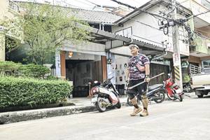 BIB: 
                            <button type="button" onclick="openModal(26323321)" class="btn btn-primary btn-sm float-right btn-popup" data-toggle="modal" data-target=".modal-high-quality">
                        <i class="fas fa-shopping-cart"></i> Add to Cart
                    </button>
                                            <button type="button" onclick="isThisMe(26323321, true)" class="btn btn-success btn-sm float-right btn-popup btn-isme hidden" data-toggle="tooltip" data-placement="bottom" title="นี่คือรูปของคุณใช่ไหม คลิกที่นี่เพื่อเอาเข้าอัลบั้ม">
                        <i class="fas fa-plus"></i> Add to album
                    </button>
                    <button type="button" onclick="isThisMe(26323321, false)" class="btn btn-warning btn-sm float-right btn-popup btn-isnotme hidden">
                        <i class="fas fa-ban"></i> Remove from album
                    </button>