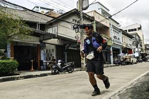 BIB: 
                            <button type="button" onclick="openModal(26320878)" class="btn btn-primary btn-sm float-right btn-popup" data-toggle="modal" data-target=".modal-high-quality">
                        <i class="fas fa-shopping-cart"></i> Add to Cart
                    </button>
                                            <button type="button" onclick="isThisMe(26320878, true)" class="btn btn-success btn-sm float-right btn-popup btn-isme hidden" data-toggle="tooltip" data-placement="bottom" title="นี่คือรูปของคุณใช่ไหม คลิกที่นี่เพื่อเอาเข้าอัลบั้ม">
                        <i class="fas fa-plus"></i> Add to album
                    </button>
                    <button type="button" onclick="isThisMe(26320878, false)" class="btn btn-warning btn-sm float-right btn-popup btn-isnotme hidden">
                        <i class="fas fa-ban"></i> Remove from album
                    </button>