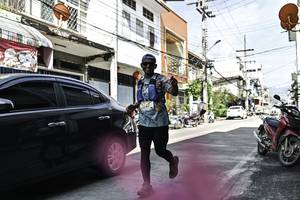 BIB: 
                            <button type="button" onclick="openModal(26316598)" class="btn btn-primary btn-sm float-right btn-popup" data-toggle="modal" data-target=".modal-high-quality">
                        <i class="fas fa-shopping-cart"></i> Add to Cart
                    </button>
                                            <button type="button" onclick="isThisMe(26316598, true)" class="btn btn-success btn-sm float-right btn-popup btn-isme hidden" data-toggle="tooltip" data-placement="bottom" title="นี่คือรูปของคุณใช่ไหม คลิกที่นี่เพื่อเอาเข้าอัลบั้ม">
                        <i class="fas fa-plus"></i> Add to album
                    </button>
                    <button type="button" onclick="isThisMe(26316598, false)" class="btn btn-warning btn-sm float-right btn-popup btn-isnotme hidden">
                        <i class="fas fa-ban"></i> Remove from album
                    </button>