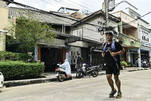 BIB: 
                            <button type="button" onclick="openModal(26322819)" class="btn btn-primary btn-sm float-right btn-popup" data-toggle="modal" data-target=".modal-high-quality">
                        <i class="fas fa-shopping-cart"></i> Add to Cart
                    </button>
                                            <button type="button" onclick="isThisMe(26322819, true)" class="btn btn-success btn-sm float-right btn-popup btn-isme hidden" data-toggle="tooltip" data-placement="bottom" title="นี่คือรูปของคุณใช่ไหม คลิกที่นี่เพื่อเอาเข้าอัลบั้ม">
                        <i class="fas fa-plus"></i> Add to album
                    </button>
                    <button type="button" onclick="isThisMe(26322819, false)" class="btn btn-warning btn-sm float-right btn-popup btn-isnotme hidden">
                        <i class="fas fa-ban"></i> Remove from album
                    </button>