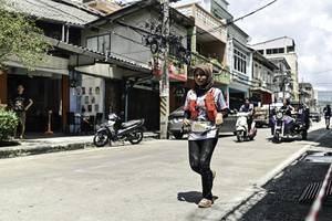 BIB: 
                            <button type="button" onclick="openModal(26319851)" class="btn btn-primary btn-sm float-right btn-popup" data-toggle="modal" data-target=".modal-high-quality">
                        <i class="fas fa-shopping-cart"></i> Add to Cart
                    </button>
                                            <button type="button" onclick="isThisMe(26319851, true)" class="btn btn-success btn-sm float-right btn-popup btn-isme hidden" data-toggle="tooltip" data-placement="bottom" title="นี่คือรูปของคุณใช่ไหม คลิกที่นี่เพื่อเอาเข้าอัลบั้ม">
                        <i class="fas fa-plus"></i> Add to album
                    </button>
                    <button type="button" onclick="isThisMe(26319851, false)" class="btn btn-warning btn-sm float-right btn-popup btn-isnotme hidden">
                        <i class="fas fa-ban"></i> Remove from album
                    </button>