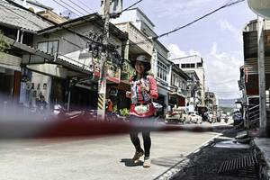 BIB: 
                            <button type="button" onclick="openModal(26318727)" class="btn btn-primary btn-sm float-right btn-popup" data-toggle="modal" data-target=".modal-high-quality">
                        <i class="fas fa-shopping-cart"></i> Add to Cart
                    </button>
                                            <button type="button" onclick="isThisMe(26318727, true)" class="btn btn-success btn-sm float-right btn-popup btn-isme hidden" data-toggle="tooltip" data-placement="bottom" title="นี่คือรูปของคุณใช่ไหม คลิกที่นี่เพื่อเอาเข้าอัลบั้ม">
                        <i class="fas fa-plus"></i> Add to album
                    </button>
                    <button type="button" onclick="isThisMe(26318727, false)" class="btn btn-warning btn-sm float-right btn-popup btn-isnotme hidden">
                        <i class="fas fa-ban"></i> Remove from album
                    </button>