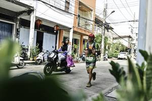 BIB: 
                            <button type="button" onclick="openModal(26316083)" class="btn btn-primary btn-sm float-right btn-popup" data-toggle="modal" data-target=".modal-high-quality">
                        <i class="fas fa-shopping-cart"></i> Add to Cart
                    </button>
                                            <button type="button" onclick="isThisMe(26316083, true)" class="btn btn-success btn-sm float-right btn-popup btn-isme hidden" data-toggle="tooltip" data-placement="bottom" title="นี่คือรูปของคุณใช่ไหม คลิกที่นี่เพื่อเอาเข้าอัลบั้ม">
                        <i class="fas fa-plus"></i> Add to album
                    </button>
                    <button type="button" onclick="isThisMe(26316083, false)" class="btn btn-warning btn-sm float-right btn-popup btn-isnotme hidden">
                        <i class="fas fa-ban"></i> Remove from album
                    </button>