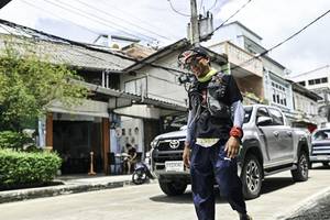 BIB: 
                            <button type="button" onclick="openModal(26320811)" class="btn btn-primary btn-sm float-right btn-popup" data-toggle="modal" data-target=".modal-high-quality">
                        <i class="fas fa-shopping-cart"></i> Add to Cart
                    </button>
                                            <button type="button" onclick="isThisMe(26320811, true)" class="btn btn-success btn-sm float-right btn-popup btn-isme hidden" data-toggle="tooltip" data-placement="bottom" title="นี่คือรูปของคุณใช่ไหม คลิกที่นี่เพื่อเอาเข้าอัลบั้ม">
                        <i class="fas fa-plus"></i> Add to album
                    </button>
                    <button type="button" onclick="isThisMe(26320811, false)" class="btn btn-warning btn-sm float-right btn-popup btn-isnotme hidden">
                        <i class="fas fa-ban"></i> Remove from album
                    </button>