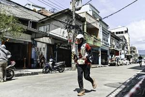 BIB: 
                            <button type="button" onclick="openModal(26318360)" class="btn btn-primary btn-sm float-right btn-popup" data-toggle="modal" data-target=".modal-high-quality">
                        <i class="fas fa-shopping-cart"></i> Add to Cart
                    </button>
                                            <button type="button" onclick="isThisMe(26318360, true)" class="btn btn-success btn-sm float-right btn-popup btn-isme hidden" data-toggle="tooltip" data-placement="bottom" title="นี่คือรูปของคุณใช่ไหม คลิกที่นี่เพื่อเอาเข้าอัลบั้ม">
                        <i class="fas fa-plus"></i> Add to album
                    </button>
                    <button type="button" onclick="isThisMe(26318360, false)" class="btn btn-warning btn-sm float-right btn-popup btn-isnotme hidden">
                        <i class="fas fa-ban"></i> Remove from album
                    </button>