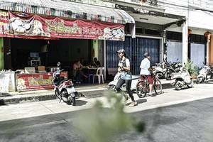 BIB: 
                            <button type="button" onclick="openModal(26316361)" class="btn btn-primary btn-sm float-right btn-popup" data-toggle="modal" data-target=".modal-high-quality">
                        <i class="fas fa-shopping-cart"></i> Add to Cart
                    </button>
                                            <button type="button" onclick="isThisMe(26316361, true)" class="btn btn-success btn-sm float-right btn-popup btn-isme hidden" data-toggle="tooltip" data-placement="bottom" title="นี่คือรูปของคุณใช่ไหม คลิกที่นี่เพื่อเอาเข้าอัลบั้ม">
                        <i class="fas fa-plus"></i> Add to album
                    </button>
                    <button type="button" onclick="isThisMe(26316361, false)" class="btn btn-warning btn-sm float-right btn-popup btn-isnotme hidden">
                        <i class="fas fa-ban"></i> Remove from album
                    </button>