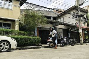 BIB: 
                            <button type="button" onclick="openModal(26322944)" class="btn btn-primary btn-sm float-right btn-popup" data-toggle="modal" data-target=".modal-high-quality">
                        <i class="fas fa-shopping-cart"></i> Add to Cart
                    </button>
                                            <button type="button" onclick="isThisMe(26322944, true)" class="btn btn-success btn-sm float-right btn-popup btn-isme hidden" data-toggle="tooltip" data-placement="bottom" title="นี่คือรูปของคุณใช่ไหม คลิกที่นี่เพื่อเอาเข้าอัลบั้ม">
                        <i class="fas fa-plus"></i> Add to album
                    </button>
                    <button type="button" onclick="isThisMe(26322944, false)" class="btn btn-warning btn-sm float-right btn-popup btn-isnotme hidden">
                        <i class="fas fa-ban"></i> Remove from album
                    </button>