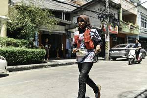 BIB: 
                            <button type="button" onclick="openModal(26319861)" class="btn btn-primary btn-sm float-right btn-popup" data-toggle="modal" data-target=".modal-high-quality">
                        <i class="fas fa-shopping-cart"></i> Add to Cart
                    </button>
                                            <button type="button" onclick="isThisMe(26319861, true)" class="btn btn-success btn-sm float-right btn-popup btn-isme hidden" data-toggle="tooltip" data-placement="bottom" title="นี่คือรูปของคุณใช่ไหม คลิกที่นี่เพื่อเอาเข้าอัลบั้ม">
                        <i class="fas fa-plus"></i> Add to album
                    </button>
                    <button type="button" onclick="isThisMe(26319861, false)" class="btn btn-warning btn-sm float-right btn-popup btn-isnotme hidden">
                        <i class="fas fa-ban"></i> Remove from album
                    </button>