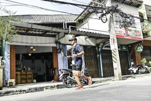 BIB: 
                            <button type="button" onclick="openModal(26315732)" class="btn btn-primary btn-sm float-right btn-popup" data-toggle="modal" data-target=".modal-high-quality">
                        <i class="fas fa-shopping-cart"></i> Add to Cart
                    </button>
                                            <button type="button" onclick="isThisMe(26315732, true)" class="btn btn-success btn-sm float-right btn-popup btn-isme hidden" data-toggle="tooltip" data-placement="bottom" title="นี่คือรูปของคุณใช่ไหม คลิกที่นี่เพื่อเอาเข้าอัลบั้ม">
                        <i class="fas fa-plus"></i> Add to album
                    </button>
                    <button type="button" onclick="isThisMe(26315732, false)" class="btn btn-warning btn-sm float-right btn-popup btn-isnotme hidden">
                        <i class="fas fa-ban"></i> Remove from album
                    </button>