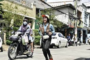 BIB: 
                            <button type="button" onclick="openModal(26317955)" class="btn btn-primary btn-sm float-right btn-popup" data-toggle="modal" data-target=".modal-high-quality">
                        <i class="fas fa-shopping-cart"></i> Add to Cart
                    </button>
                                            <button type="button" onclick="isThisMe(26317955, true)" class="btn btn-success btn-sm float-right btn-popup btn-isme hidden" data-toggle="tooltip" data-placement="bottom" title="นี่คือรูปของคุณใช่ไหม คลิกที่นี่เพื่อเอาเข้าอัลบั้ม">
                        <i class="fas fa-plus"></i> Add to album
                    </button>
                    <button type="button" onclick="isThisMe(26317955, false)" class="btn btn-warning btn-sm float-right btn-popup btn-isnotme hidden">
                        <i class="fas fa-ban"></i> Remove from album
                    </button>