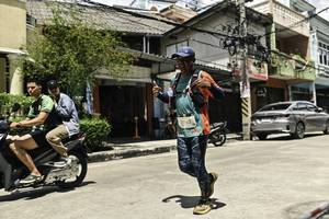 BIB: 
                            <button type="button" onclick="openModal(26319709)" class="btn btn-primary btn-sm float-right btn-popup" data-toggle="modal" data-target=".modal-high-quality">
                        <i class="fas fa-shopping-cart"></i> Add to Cart
                    </button>
                                            <button type="button" onclick="isThisMe(26319709, true)" class="btn btn-success btn-sm float-right btn-popup btn-isme hidden" data-toggle="tooltip" data-placement="bottom" title="นี่คือรูปของคุณใช่ไหม คลิกที่นี่เพื่อเอาเข้าอัลบั้ม">
                        <i class="fas fa-plus"></i> Add to album
                    </button>
                    <button type="button" onclick="isThisMe(26319709, false)" class="btn btn-warning btn-sm float-right btn-popup btn-isnotme hidden">
                        <i class="fas fa-ban"></i> Remove from album
                    </button>