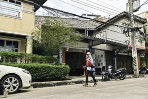 BIB: 
                            <button type="button" onclick="openModal(26321984)" class="btn btn-primary btn-sm float-right btn-popup" data-toggle="modal" data-target=".modal-high-quality">
                        <i class="fas fa-shopping-cart"></i> Add to Cart
                    </button>
                                            <button type="button" onclick="isThisMe(26321984, true)" class="btn btn-success btn-sm float-right btn-popup btn-isme hidden" data-toggle="tooltip" data-placement="bottom" title="นี่คือรูปของคุณใช่ไหม คลิกที่นี่เพื่อเอาเข้าอัลบั้ม">
                        <i class="fas fa-plus"></i> Add to album
                    </button>
                    <button type="button" onclick="isThisMe(26321984, false)" class="btn btn-warning btn-sm float-right btn-popup btn-isnotme hidden">
                        <i class="fas fa-ban"></i> Remove from album
                    </button>