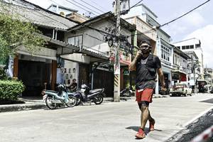 BIB: 
                            <button type="button" onclick="openModal(26319251)" class="btn btn-primary btn-sm float-right btn-popup" data-toggle="modal" data-target=".modal-high-quality">
                        <i class="fas fa-shopping-cart"></i> Add to Cart
                    </button>
                                            <button type="button" onclick="isThisMe(26319251, true)" class="btn btn-success btn-sm float-right btn-popup btn-isme hidden" data-toggle="tooltip" data-placement="bottom" title="นี่คือรูปของคุณใช่ไหม คลิกที่นี่เพื่อเอาเข้าอัลบั้ม">
                        <i class="fas fa-plus"></i> Add to album
                    </button>
                    <button type="button" onclick="isThisMe(26319251, false)" class="btn btn-warning btn-sm float-right btn-popup btn-isnotme hidden">
                        <i class="fas fa-ban"></i> Remove from album
                    </button>