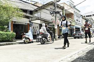 BIB: 
                            <button type="button" onclick="openModal(26323126)" class="btn btn-primary btn-sm float-right btn-popup" data-toggle="modal" data-target=".modal-high-quality">
                        <i class="fas fa-shopping-cart"></i> Add to Cart
                    </button>
                                            <button type="button" onclick="isThisMe(26323126, true)" class="btn btn-success btn-sm float-right btn-popup btn-isme hidden" data-toggle="tooltip" data-placement="bottom" title="นี่คือรูปของคุณใช่ไหม คลิกที่นี่เพื่อเอาเข้าอัลบั้ม">
                        <i class="fas fa-plus"></i> Add to album
                    </button>
                    <button type="button" onclick="isThisMe(26323126, false)" class="btn btn-warning btn-sm float-right btn-popup btn-isnotme hidden">
                        <i class="fas fa-ban"></i> Remove from album
                    </button>