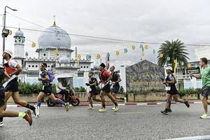 BIB: 
                            <button type="button" onclick="openModal(26215564)" class="btn btn-primary btn-sm float-right btn-popup" data-toggle="modal" data-target=".modal-high-quality">
                        <i class="fas fa-shopping-cart"></i> Add to Cart
                    </button>
                                            <button type="button" onclick="isThisMe(26215564, true)" class="btn btn-success btn-sm float-right btn-popup btn-isme hidden" data-toggle="tooltip" data-placement="bottom" title="นี่คือรูปของคุณใช่ไหม คลิกที่นี่เพื่อเอาเข้าอัลบั้ม">
                        <i class="fas fa-plus"></i> Add to album
                    </button>
                    <button type="button" onclick="isThisMe(26215564, false)" class="btn btn-warning btn-sm float-right btn-popup btn-isnotme hidden">
                        <i class="fas fa-ban"></i> Remove from album
                    </button>