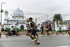 BIB: 
                            <button type="button" onclick="openModal(26215558)" class="btn btn-primary btn-sm float-right btn-popup" data-toggle="modal" data-target=".modal-high-quality">
                        <i class="fas fa-shopping-cart"></i> Add to Cart
                    </button>
                                            <button type="button" onclick="isThisMe(26215558, true)" class="btn btn-success btn-sm float-right btn-popup btn-isme hidden" data-toggle="tooltip" data-placement="bottom" title="นี่คือรูปของคุณใช่ไหม คลิกที่นี่เพื่อเอาเข้าอัลบั้ม">
                        <i class="fas fa-plus"></i> Add to album
                    </button>
                    <button type="button" onclick="isThisMe(26215558, false)" class="btn btn-warning btn-sm float-right btn-popup btn-isnotme hidden">
                        <i class="fas fa-ban"></i> Remove from album
                    </button>