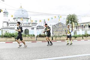 BIB: 
                            <button type="button" onclick="openModal(26215489)" class="btn btn-primary btn-sm float-right btn-popup" data-toggle="modal" data-target=".modal-high-quality">
                        <i class="fas fa-shopping-cart"></i> Add to Cart
                    </button>
                                            <button type="button" onclick="isThisMe(26215489, true)" class="btn btn-success btn-sm float-right btn-popup btn-isme hidden" data-toggle="tooltip" data-placement="bottom" title="นี่คือรูปของคุณใช่ไหม คลิกที่นี่เพื่อเอาเข้าอัลบั้ม">
                        <i class="fas fa-plus"></i> Add to album
                    </button>
                    <button type="button" onclick="isThisMe(26215489, false)" class="btn btn-warning btn-sm float-right btn-popup btn-isnotme hidden">
                        <i class="fas fa-ban"></i> Remove from album
                    </button>