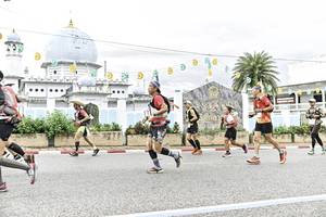 BIB: 
                            <button type="button" onclick="openModal(26215446)" class="btn btn-primary btn-sm float-right btn-popup" data-toggle="modal" data-target=".modal-high-quality">
                        <i class="fas fa-shopping-cart"></i> Add to Cart
                    </button>
                                            <button type="button" onclick="isThisMe(26215446, true)" class="btn btn-success btn-sm float-right btn-popup btn-isme hidden" data-toggle="tooltip" data-placement="bottom" title="นี่คือรูปของคุณใช่ไหม คลิกที่นี่เพื่อเอาเข้าอัลบั้ม">
                        <i class="fas fa-plus"></i> Add to album
                    </button>
                    <button type="button" onclick="isThisMe(26215446, false)" class="btn btn-warning btn-sm float-right btn-popup btn-isnotme hidden">
                        <i class="fas fa-ban"></i> Remove from album
                    </button>