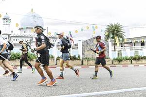 BIB: 
                            <button type="button" onclick="openModal(26215457)" class="btn btn-primary btn-sm float-right btn-popup" data-toggle="modal" data-target=".modal-high-quality">
                        <i class="fas fa-shopping-cart"></i> Add to Cart
                    </button>
                                            <button type="button" onclick="isThisMe(26215457, true)" class="btn btn-success btn-sm float-right btn-popup btn-isme hidden" data-toggle="tooltip" data-placement="bottom" title="นี่คือรูปของคุณใช่ไหม คลิกที่นี่เพื่อเอาเข้าอัลบั้ม">
                        <i class="fas fa-plus"></i> Add to album
                    </button>
                    <button type="button" onclick="isThisMe(26215457, false)" class="btn btn-warning btn-sm float-right btn-popup btn-isnotme hidden">
                        <i class="fas fa-ban"></i> Remove from album
                    </button>