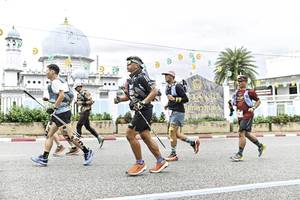 BIB: 
                            <button type="button" onclick="openModal(26215453)" class="btn btn-primary btn-sm float-right btn-popup" data-toggle="modal" data-target=".modal-high-quality">
                        <i class="fas fa-shopping-cart"></i> Add to Cart
                    </button>
                                            <button type="button" onclick="isThisMe(26215453, true)" class="btn btn-success btn-sm float-right btn-popup btn-isme hidden" data-toggle="tooltip" data-placement="bottom" title="นี่คือรูปของคุณใช่ไหม คลิกที่นี่เพื่อเอาเข้าอัลบั้ม">
                        <i class="fas fa-plus"></i> Add to album
                    </button>
                    <button type="button" onclick="isThisMe(26215453, false)" class="btn btn-warning btn-sm float-right btn-popup btn-isnotme hidden">
                        <i class="fas fa-ban"></i> Remove from album
                    </button>