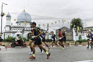 BIB: 
                            <button type="button" onclick="openModal(26215559)" class="btn btn-primary btn-sm float-right btn-popup" data-toggle="modal" data-target=".modal-high-quality">
                        <i class="fas fa-shopping-cart"></i> Add to Cart
                    </button>
                                            <button type="button" onclick="isThisMe(26215559, true)" class="btn btn-success btn-sm float-right btn-popup btn-isme hidden" data-toggle="tooltip" data-placement="bottom" title="นี่คือรูปของคุณใช่ไหม คลิกที่นี่เพื่อเอาเข้าอัลบั้ม">
                        <i class="fas fa-plus"></i> Add to album
                    </button>
                    <button type="button" onclick="isThisMe(26215559, false)" class="btn btn-warning btn-sm float-right btn-popup btn-isnotme hidden">
                        <i class="fas fa-ban"></i> Remove from album
                    </button>