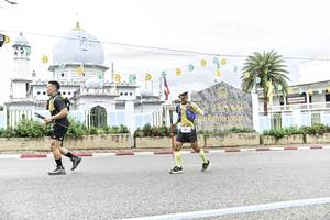 BIB: 
                            <button type="button" onclick="openModal(26215488)" class="btn btn-primary btn-sm float-right btn-popup" data-toggle="modal" data-target=".modal-high-quality">
                        <i class="fas fa-shopping-cart"></i> Add to Cart
                    </button>
                                            <button type="button" onclick="isThisMe(26215488, true)" class="btn btn-success btn-sm float-right btn-popup btn-isme hidden" data-toggle="tooltip" data-placement="bottom" title="นี่คือรูปของคุณใช่ไหม คลิกที่นี่เพื่อเอาเข้าอัลบั้ม">
                        <i class="fas fa-plus"></i> Add to album
                    </button>
                    <button type="button" onclick="isThisMe(26215488, false)" class="btn btn-warning btn-sm float-right btn-popup btn-isnotme hidden">
                        <i class="fas fa-ban"></i> Remove from album
                    </button>