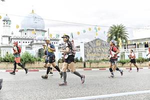 BIB: 
                            <button type="button" onclick="openModal(26215443)" class="btn btn-primary btn-sm float-right btn-popup" data-toggle="modal" data-target=".modal-high-quality">
                        <i class="fas fa-shopping-cart"></i> Add to Cart
                    </button>
                                            <button type="button" onclick="isThisMe(26215443, true)" class="btn btn-success btn-sm float-right btn-popup btn-isme hidden" data-toggle="tooltip" data-placement="bottom" title="นี่คือรูปของคุณใช่ไหม คลิกที่นี่เพื่อเอาเข้าอัลบั้ม">
                        <i class="fas fa-plus"></i> Add to album
                    </button>
                    <button type="button" onclick="isThisMe(26215443, false)" class="btn btn-warning btn-sm float-right btn-popup btn-isnotme hidden">
                        <i class="fas fa-ban"></i> Remove from album
                    </button>