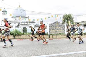 BIB: 
                            <button type="button" onclick="openModal(26215447)" class="btn btn-primary btn-sm float-right btn-popup" data-toggle="modal" data-target=".modal-high-quality">
                        <i class="fas fa-shopping-cart"></i> Add to Cart
                    </button>
                                            <button type="button" onclick="isThisMe(26215447, true)" class="btn btn-success btn-sm float-right btn-popup btn-isme hidden" data-toggle="tooltip" data-placement="bottom" title="นี่คือรูปของคุณใช่ไหม คลิกที่นี่เพื่อเอาเข้าอัลบั้ม">
                        <i class="fas fa-plus"></i> Add to album
                    </button>
                    <button type="button" onclick="isThisMe(26215447, false)" class="btn btn-warning btn-sm float-right btn-popup btn-isnotme hidden">
                        <i class="fas fa-ban"></i> Remove from album
                    </button>