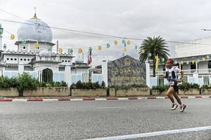 BIB: 
                            <button type="button" onclick="openModal(26215525)" class="btn btn-primary btn-sm float-right btn-popup" data-toggle="modal" data-target=".modal-high-quality">
                        <i class="fas fa-shopping-cart"></i> Add to Cart
                    </button>
                                            <button type="button" onclick="isThisMe(26215525, true)" class="btn btn-success btn-sm float-right btn-popup btn-isme hidden" data-toggle="tooltip" data-placement="bottom" title="นี่คือรูปของคุณใช่ไหม คลิกที่นี่เพื่อเอาเข้าอัลบั้ม">
                        <i class="fas fa-plus"></i> Add to album
                    </button>
                    <button type="button" onclick="isThisMe(26215525, false)" class="btn btn-warning btn-sm float-right btn-popup btn-isnotme hidden">
                        <i class="fas fa-ban"></i> Remove from album
                    </button>