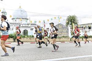 BIB: 
                            <button type="button" onclick="openModal(26215440)" class="btn btn-primary btn-sm float-right btn-popup" data-toggle="modal" data-target=".modal-high-quality">
                        <i class="fas fa-shopping-cart"></i> Add to Cart
                    </button>
                                            <button type="button" onclick="isThisMe(26215440, true)" class="btn btn-success btn-sm float-right btn-popup btn-isme hidden" data-toggle="tooltip" data-placement="bottom" title="นี่คือรูปของคุณใช่ไหม คลิกที่นี่เพื่อเอาเข้าอัลบั้ม">
                        <i class="fas fa-plus"></i> Add to album
                    </button>
                    <button type="button" onclick="isThisMe(26215440, false)" class="btn btn-warning btn-sm float-right btn-popup btn-isnotme hidden">
                        <i class="fas fa-ban"></i> Remove from album
                    </button>