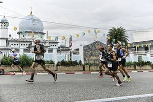 BIB: 
                            <button type="button" onclick="openModal(26215540)" class="btn btn-primary btn-sm float-right btn-popup" data-toggle="modal" data-target=".modal-high-quality">
                        <i class="fas fa-shopping-cart"></i> Add to Cart
                    </button>
                                            <button type="button" onclick="isThisMe(26215540, true)" class="btn btn-success btn-sm float-right btn-popup btn-isme hidden" data-toggle="tooltip" data-placement="bottom" title="นี่คือรูปของคุณใช่ไหม คลิกที่นี่เพื่อเอาเข้าอัลบั้ม">
                        <i class="fas fa-plus"></i> Add to album
                    </button>
                    <button type="button" onclick="isThisMe(26215540, false)" class="btn btn-warning btn-sm float-right btn-popup btn-isnotme hidden">
                        <i class="fas fa-ban"></i> Remove from album
                    </button>