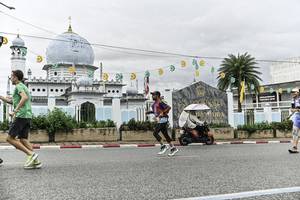 BIB: 
                            <button type="button" onclick="openModal(26215572)" class="btn btn-primary btn-sm float-right btn-popup" data-toggle="modal" data-target=".modal-high-quality">
                        <i class="fas fa-shopping-cart"></i> Add to Cart
                    </button>
                                            <button type="button" onclick="isThisMe(26215572, true)" class="btn btn-success btn-sm float-right btn-popup btn-isme hidden" data-toggle="tooltip" data-placement="bottom" title="นี่คือรูปของคุณใช่ไหม คลิกที่นี่เพื่อเอาเข้าอัลบั้ม">
                        <i class="fas fa-plus"></i> Add to album
                    </button>
                    <button type="button" onclick="isThisMe(26215572, false)" class="btn btn-warning btn-sm float-right btn-popup btn-isnotme hidden">
                        <i class="fas fa-ban"></i> Remove from album
                    </button>